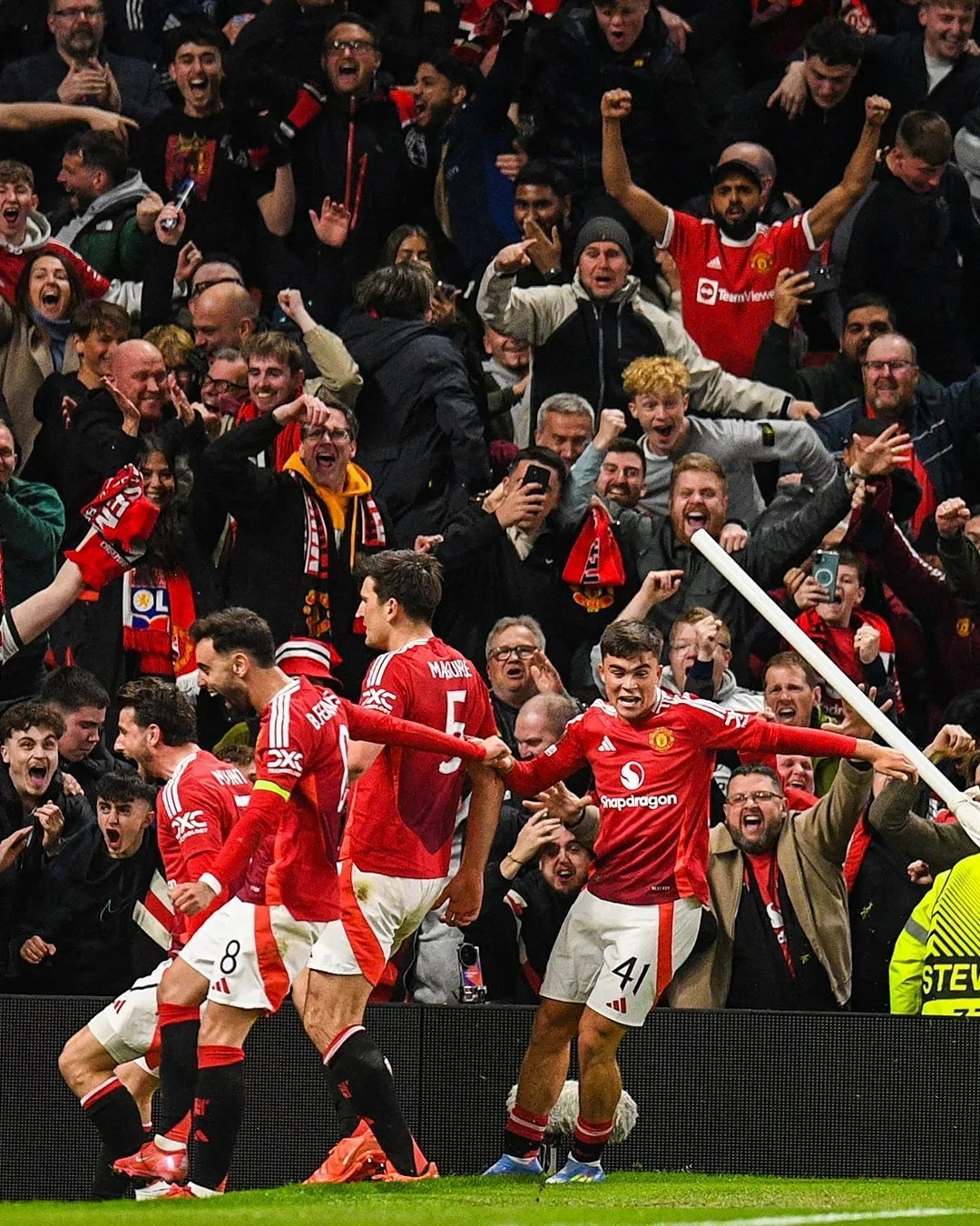  费德勒赛事官方发布关键助攻新规，曼联争议不断！